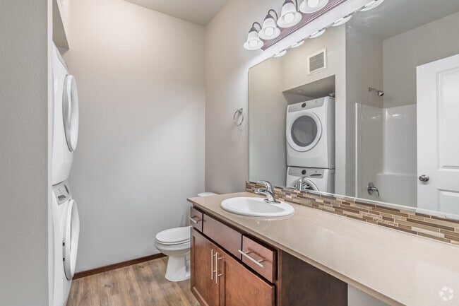 Studio - 474SF - Bathroom - Emory Lofts