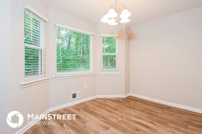 Photo - 479 Mill Ln