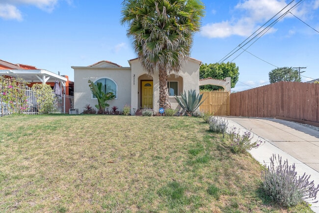 Photo - 3111 W 69th St House
