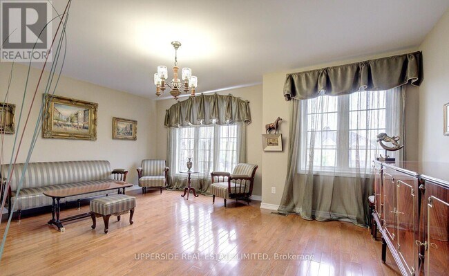 Photo - 119 Thornhill Woods Dr