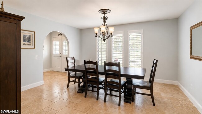 Photo - 1089 Nottingham Dr