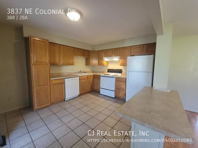 Photo - 3837 NE Colonial Dr