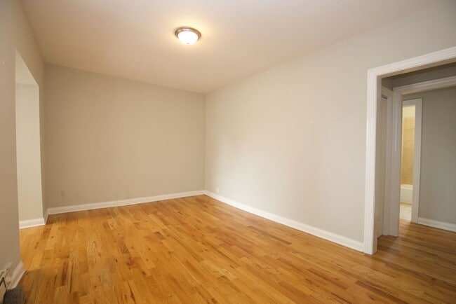 Photo - 4422 N Wolcott Ave Unit J09W