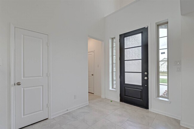 Photo - 4936 Sierra Ridge Dr