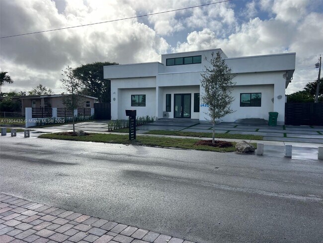 Photo - 11450 SW 59th Terrace