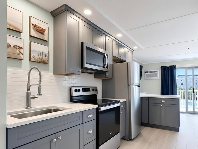 933 Ocean Blvd Unit 102