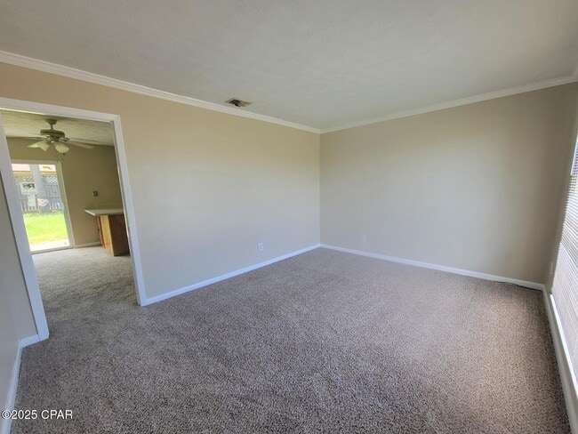 Photo - 6321 Olokee St