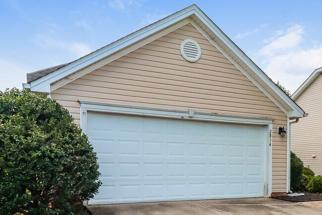 Photo - 2834 Cartesian Dr House