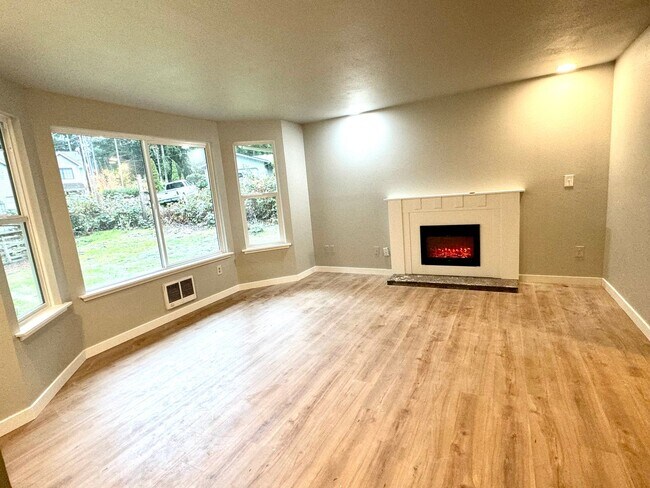 Photo - Modern 2BR, 1.5BA Duplex in Gig Harbor - F...
