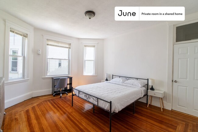 Private bedroom in 5 bed/2 bath Home - Private bedroom in 5 bed/2 bath Home Unidad C