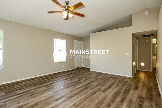 Photo - 3 Bedroom Pet-Friendly Home in Phoenix, AZ with Main Street Renewal