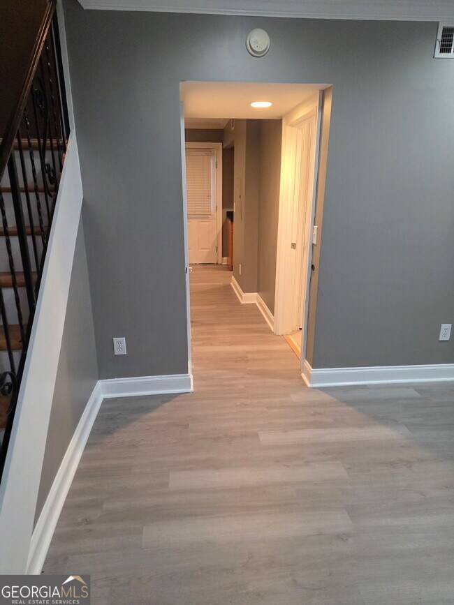 Photo - 127 Rondak Cir