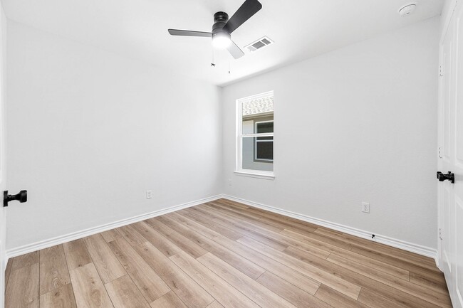 Photo - 2018 Hampton St Unidad A
