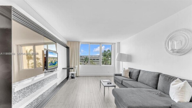 1100 West Ave Unit 409