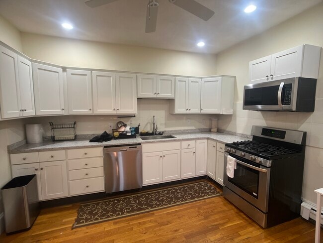 Photo - 122 Day St Unit 3