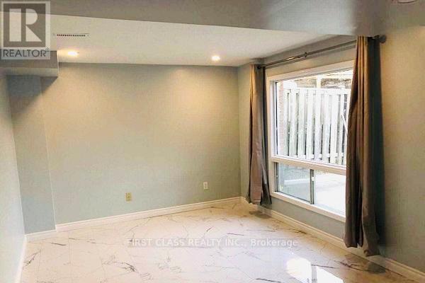 Photo - 96 Fieldwood Dr