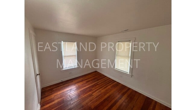 Photo - 823 Custer Dr Unit Upstairs