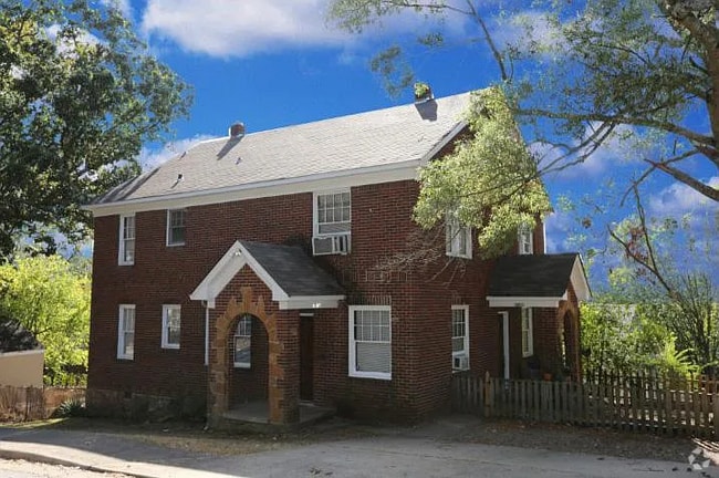 Building Photo - 301 Thayer St Unit B Rental