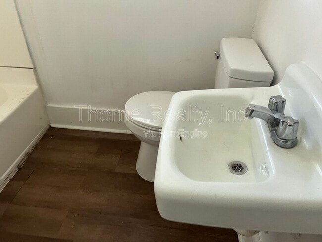 Photo - 501 Nelson St