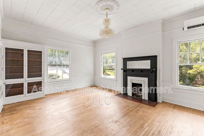 Photo - 1501 N Chamberlain Ave Unit B