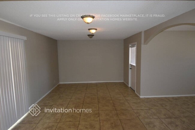 Photo - 3526 S Shafer Dr