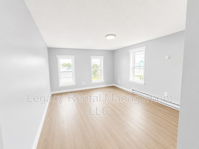 Photo - 620 Ridge St