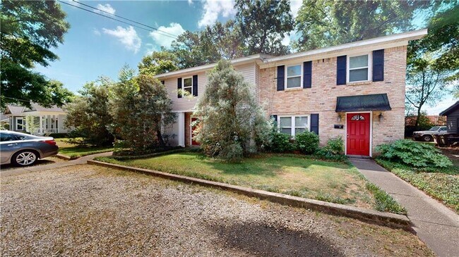 Photo - 4355 Stein St