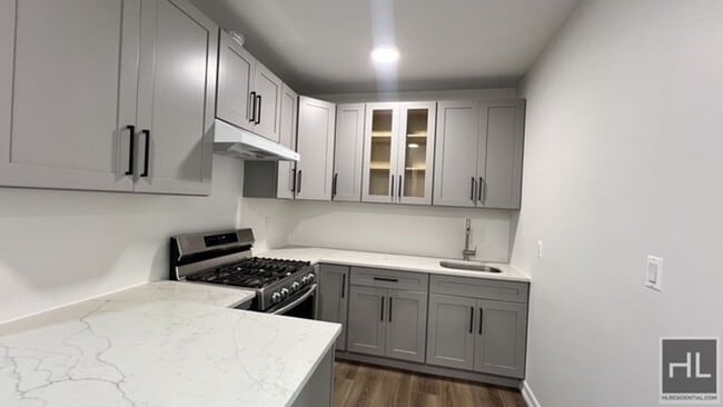 Photo - EAST 55th STREET
