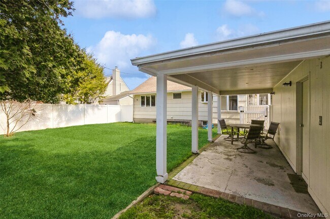 Photo - 26 Whitman Ave