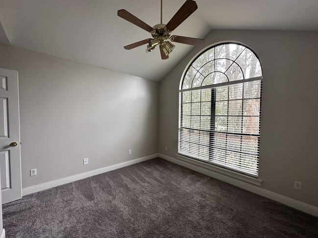 Building Photo - 1123 Albritton Dr Unit Office Rental