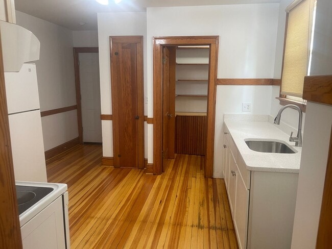 Photo - 42 S St Ext Unit Floor 1