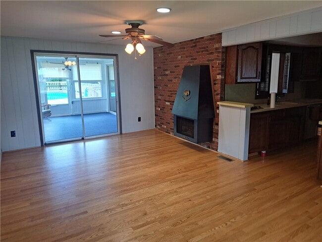 Photo - 75 Woody Ln