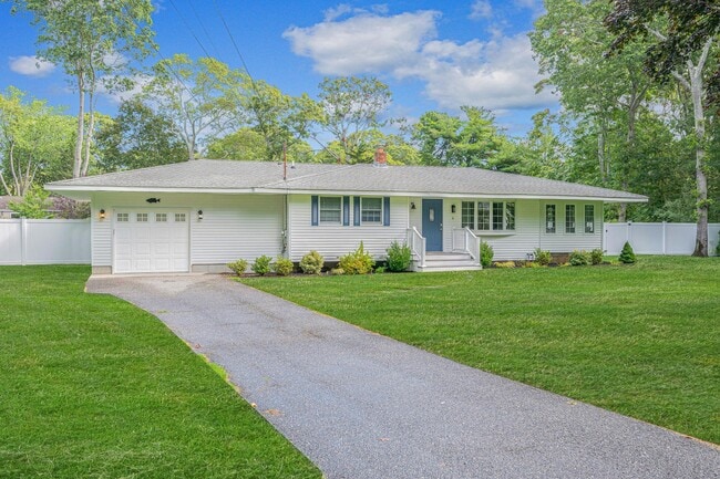 Building Photo - 6 Rolling Hill Rd Rental