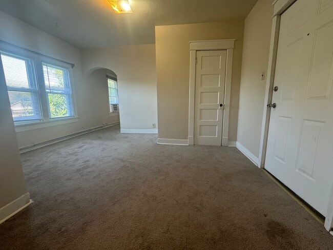 Photo - 420 S Fess Ave