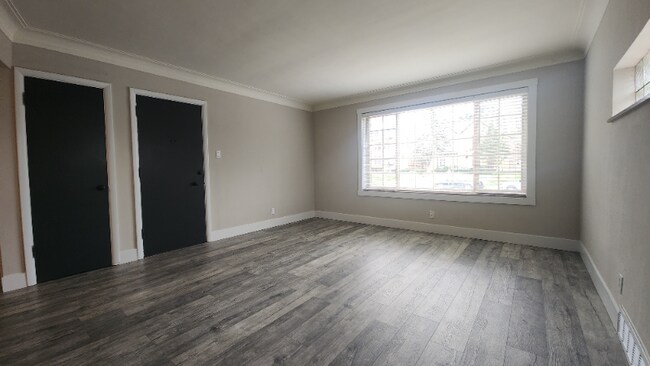 Photo - 6251 Nottingham Ave Unit 1st floor