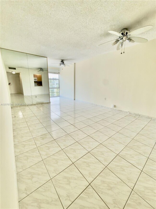 Photo - 17560 Atlantic Blvd Unit 503