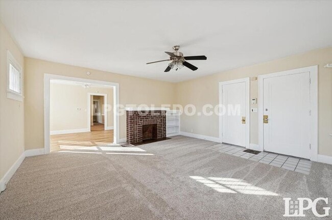 Photo - 4017 Overland Pkwy