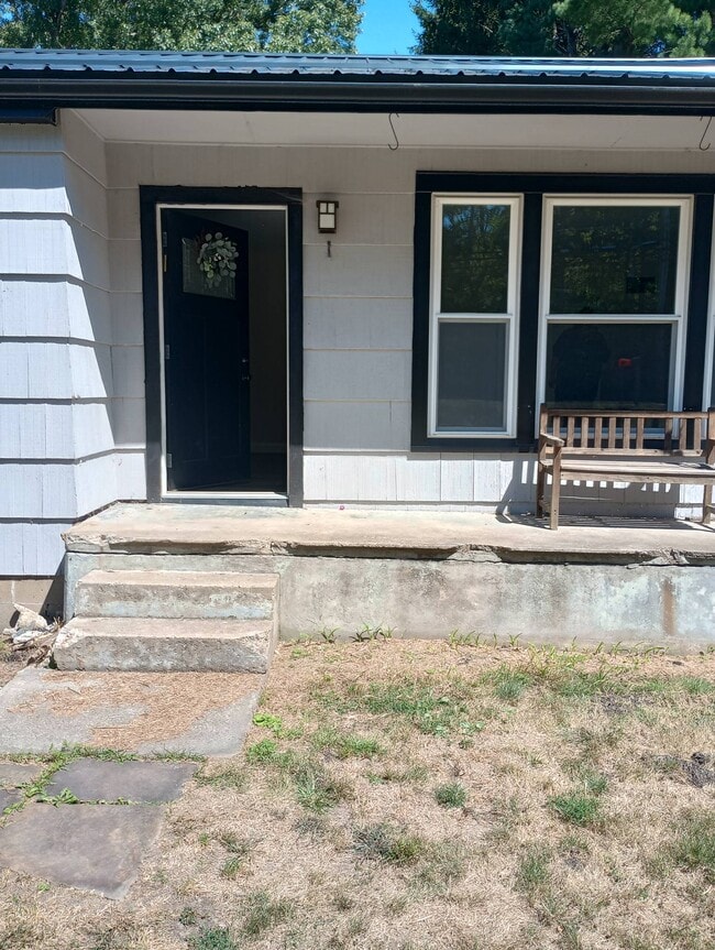Building Photo - 3820 PA-257 Rental