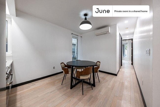 Room in Shared 4 bed/2 bath home in Ditmas Park