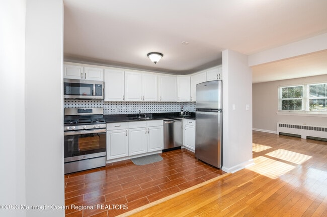 Photo - 19 Manor Dr
