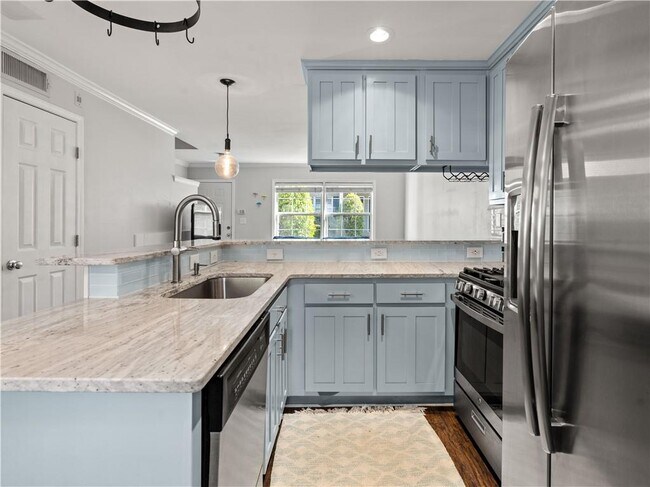 Photo - 2232 Dunseath Ave NW