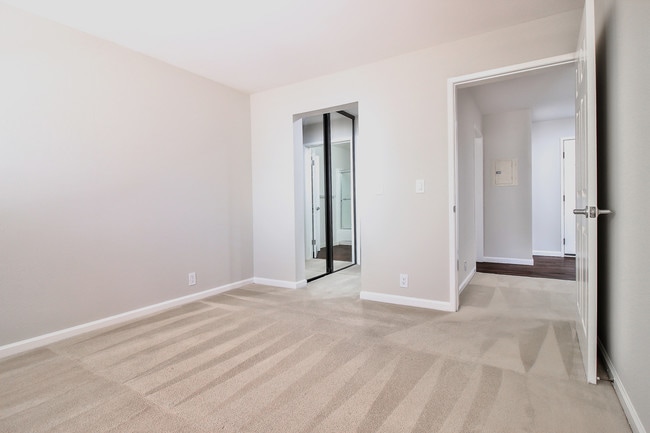 H Floor Plan Bedroom