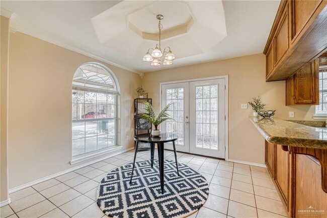 Photo - 12 W Sarah Evans St Unit 1