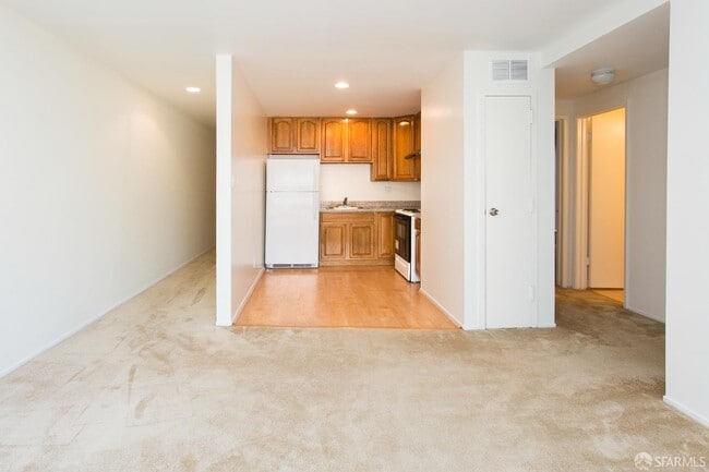 Photo - 322 2nd Ave