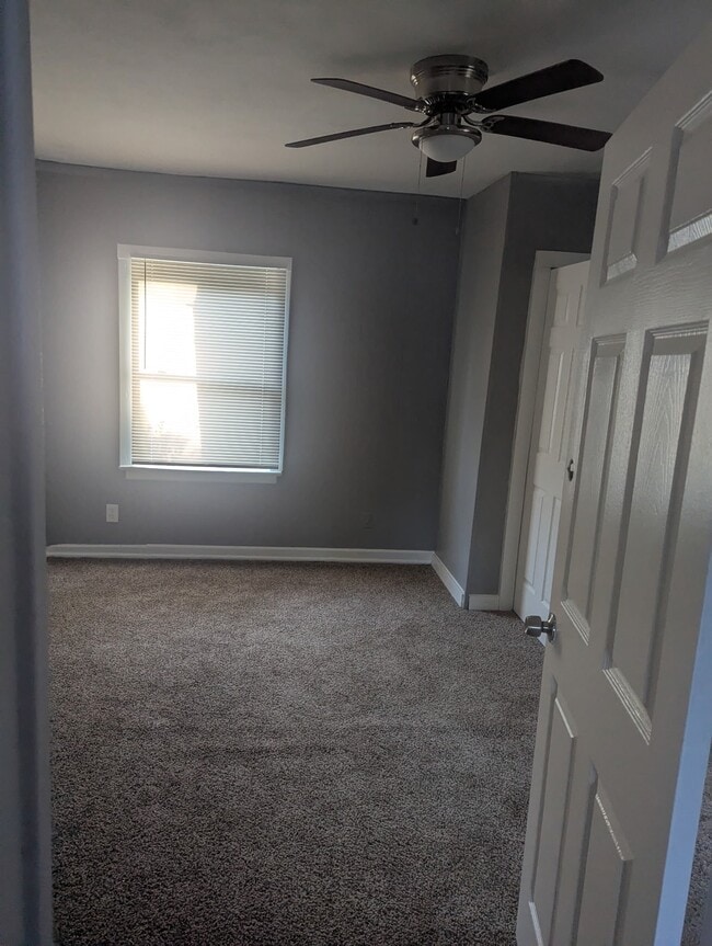 Photo - 6709 Robbins Ave
