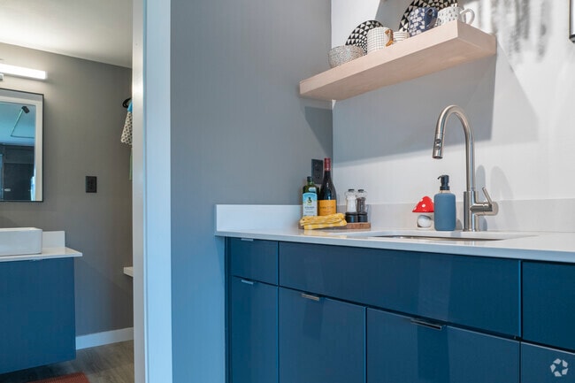 Studio - 314SF - Kitchen - River Roost