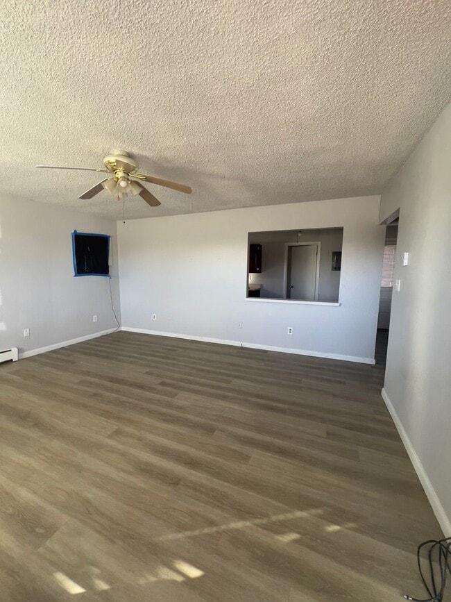 Photo - 4 bedroom 1 Bath w/ fenced yard