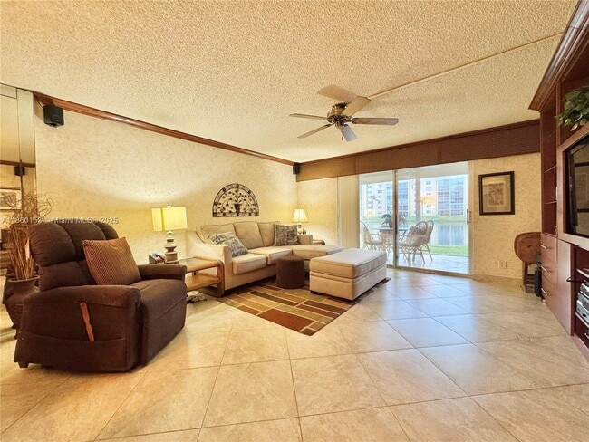 Photo - 200 SE 5th Ave Unit 106