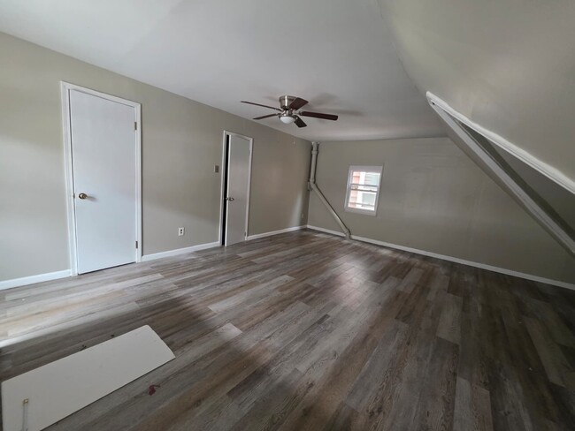 Photo - 135 Quincy St