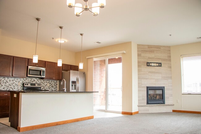 Oakwood Ridge Apartments - Oakwood Ridge Apartments